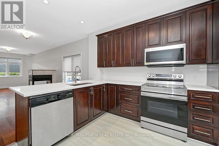28430488/326-woodroffe-avenue/woodroffe/ottawa/ontario/K2A3V5_13