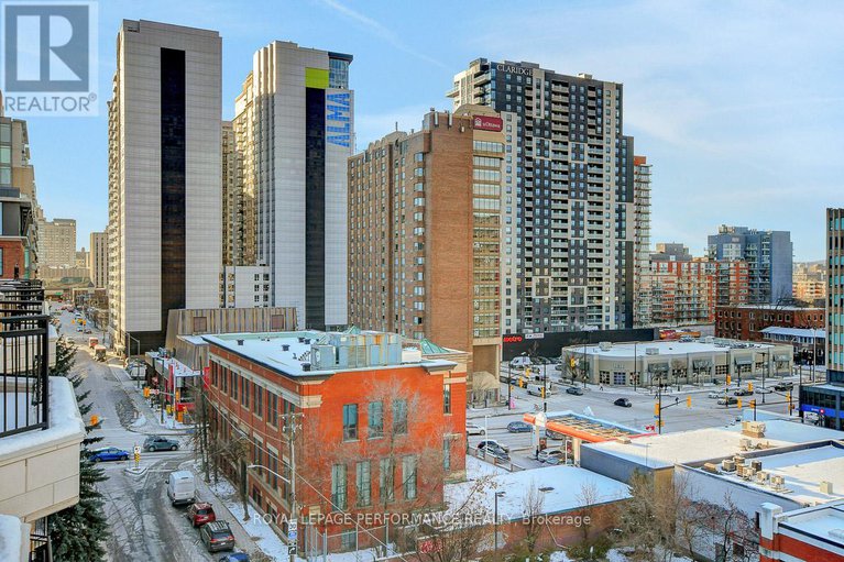 29170503/ph2-260-besserer-street/sandy-hill/ottawa/ontario/K1N1J3_25