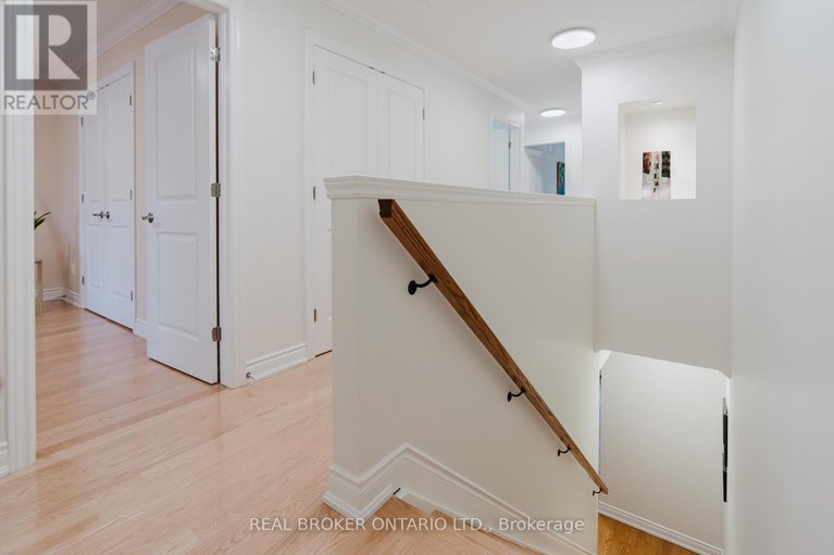 29687993/279-currell-avenue/westborohampton-park/ottawa/ontario/K1Z7J5_20