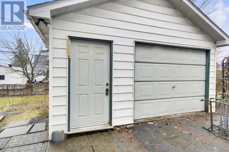 29614145/2018-olympia-crescent/elmvale-acresurbandale/ottawa/ontario/K1G2B4_27