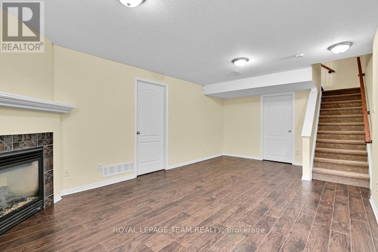 28275402/773-nakina-way/riverside-southgloucester-glen/ottawa/ontario/K1V2J2_30