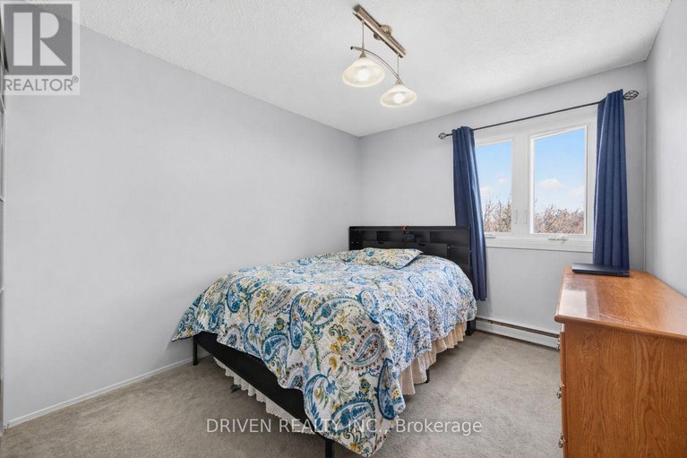 29534533/404-158-a-mcarthur-avenue/vanier/ottawa/ontario/K1L7E7_12