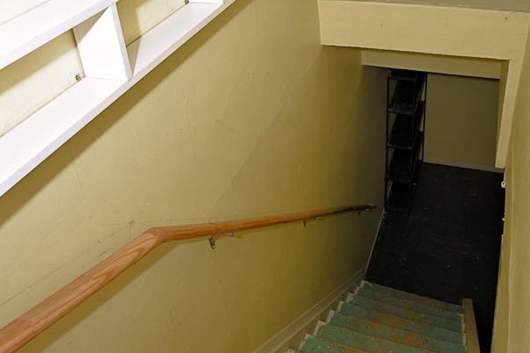 29378694/1305-kingston-avenue/carlington/ottawa/ontario/K1Z8K9_29