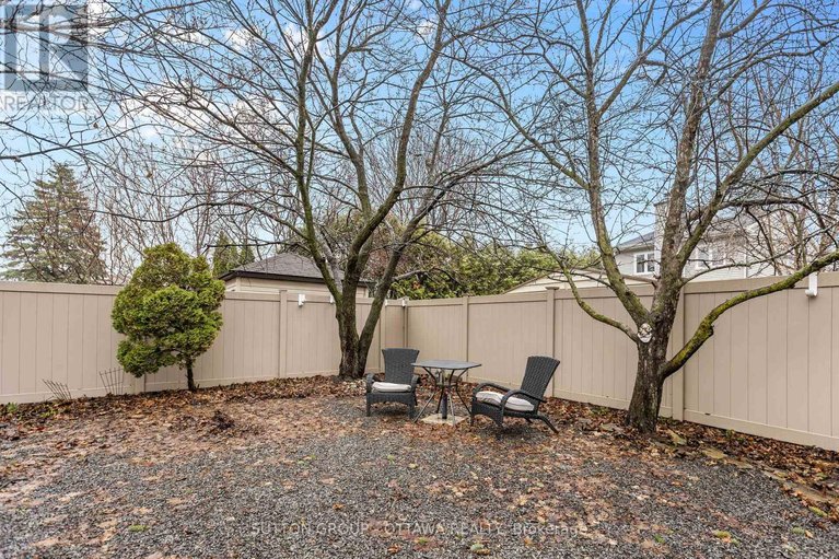 29615591/540-des-conifers-crescent/fallingbrookgardenway-south/ottawa/ontario/K4A3E2_41