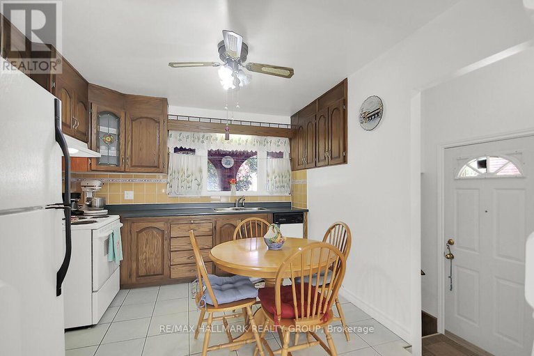 28789790/1124-guertin-avenue/billings-bridge/ottawa/ontario/K1H8B6_14