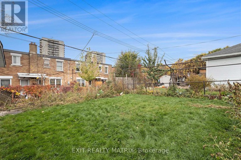 29033123/404-maria-goretti-circle/vanier/ottawa/ontario/K1L6S4_19