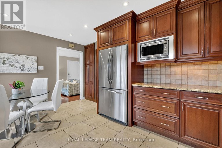 29138985/1768-featherston-drive/urbandale-acres/ottawa/ontario/K1H8J8_10