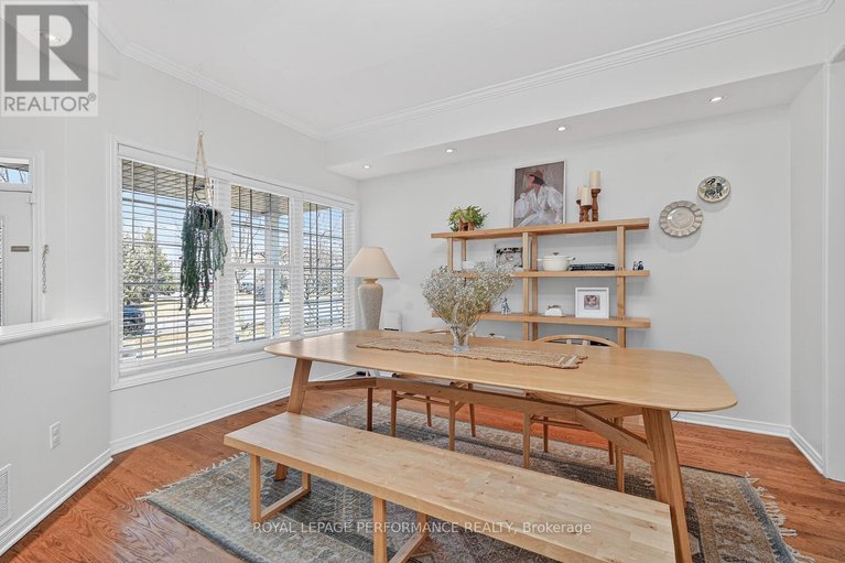 29575715/1665-frenette-street/fallingbrookgardenway-south/ottawa/ontario/K4A4L4_5