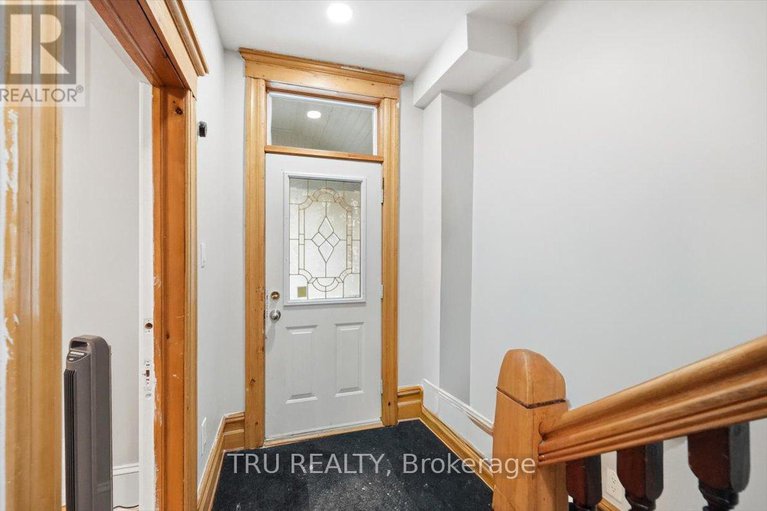 29377340/355-cambridge-street-n/west-centre-town/ottawa/ontario/K1R7B3_2