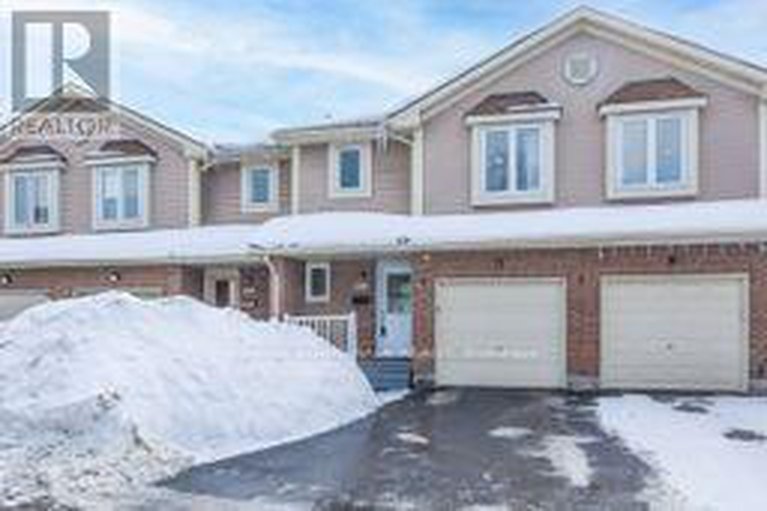 29379772/67-406-valade-crescent/fallingbrookpineridge/ottawa/ontario/K4A2W2_1