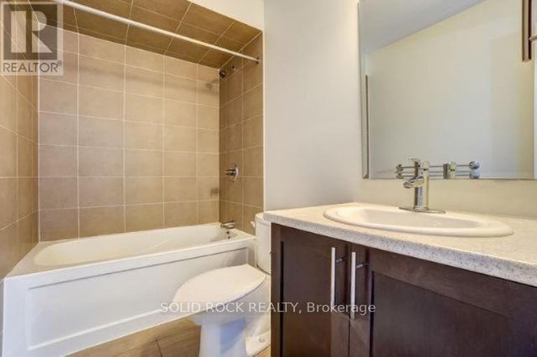 28821782/604-tennant-way/riverside-southgloucester-glen/ottawa/ontario/K4M0C6_22