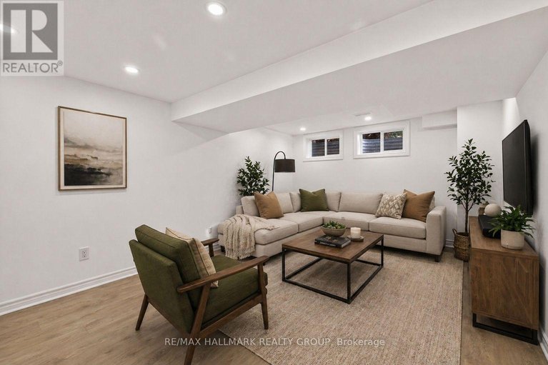 29664979/226-old-colony-road/glencairnhazeldean/ottawa/ontario/K2L1M7_37