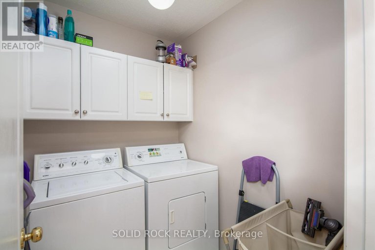 29365910/416-cache-bay-crescent/blossom-parkkemp-parkfindlay-creek/ottawa/ontario/K1T4H3_23