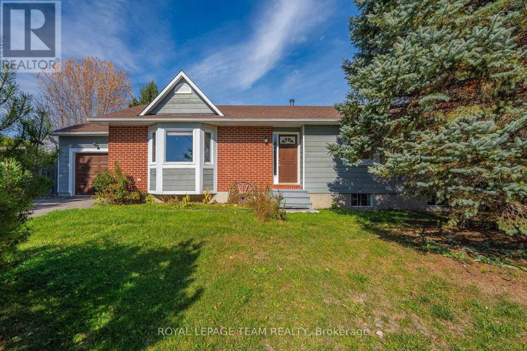 28996461/106-porcupine-trail/dunrobin-shores/ottawa/ontario/K0A1T0_1