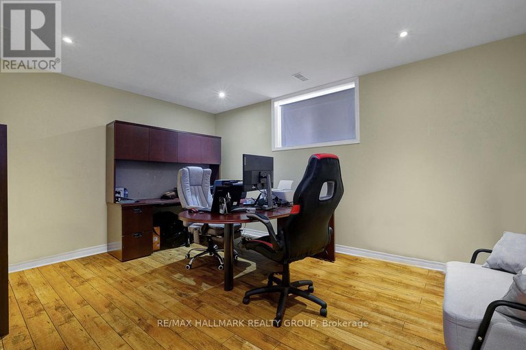 28232415/46-chapelier-private/queenswood-heights-south/ottawa/ontario/K1E3Y1_29