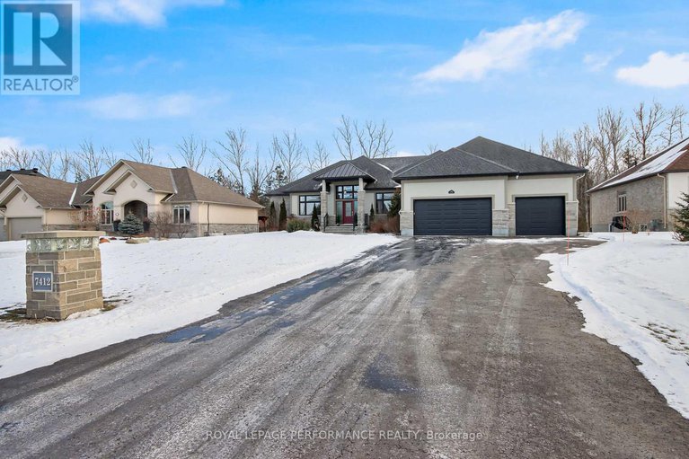 27902978/7412-blue-water-crescent/osgoode-twp-north-of-reg-rd-6/ottawa/ontario/K4P0C8_2