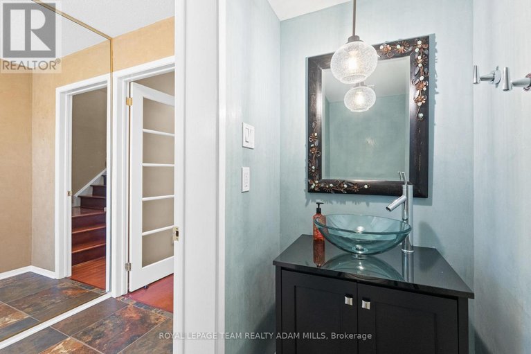 29054393/46-gentle-gate-crescent/hunt-club-parkgreenboro/ottawa/ontario/K1T1Z8_6