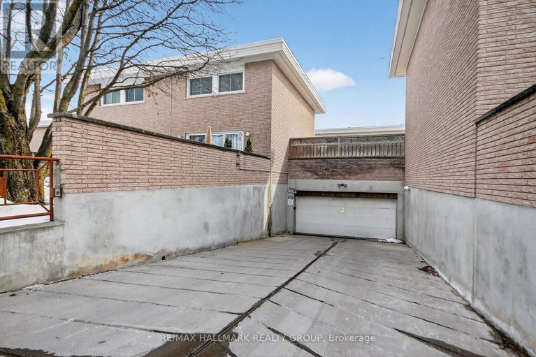 29672742/427-moodie-drive/bells-corners/ottawa/ontario/K2H8A5_28