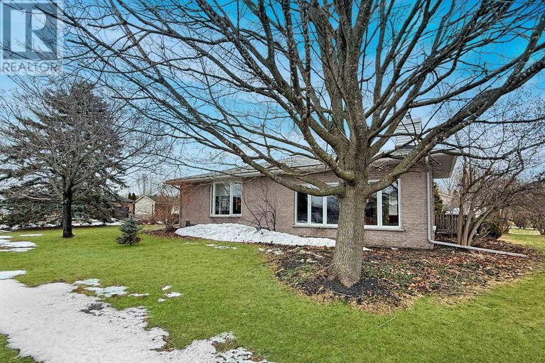 29501033/6298-maclean-court/south-glengarry-lancaster-twp/south-glengarry/ontario/K0C1E0_5