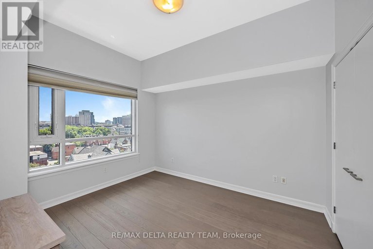 29431366/1202-200-besserer-street/sandy-hill/ottawa/ontario/K1N0A7_29