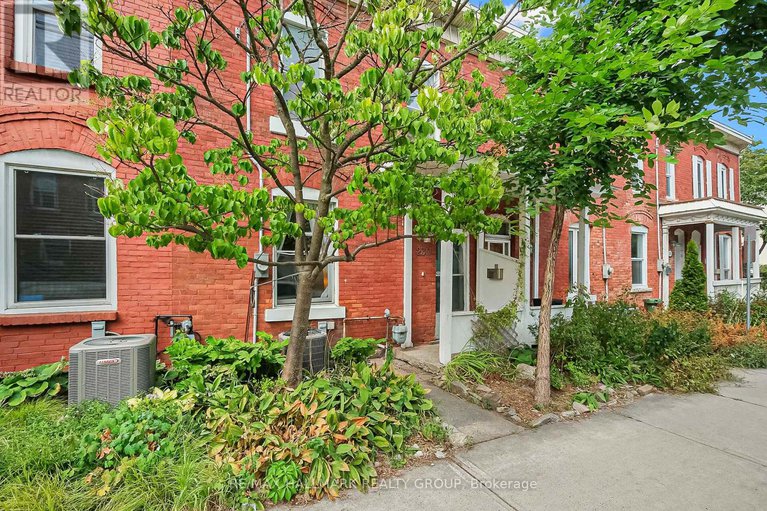 28774423/230-booth-street/west-centre-town/ottawa/ontario/K1R7J6_5