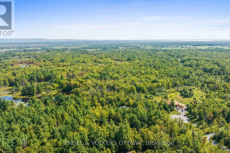 29343287/108-edith-margaret-place/huntley-ward-north-east/ottawa/ontario/K2W1A8_47