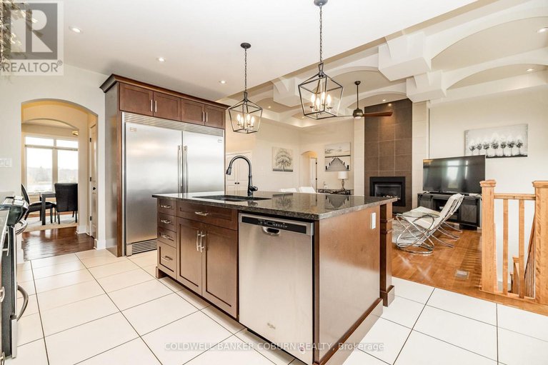 29412290/270-west-lake-circle/huntley-ward-south-east/ottawa/ontario/K0A1L0_16