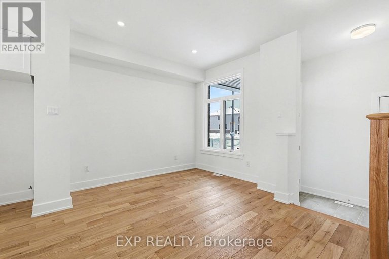 29453200/1186-cope-drive/stittsville-south/ottawa/ontario/K2S3C4_5