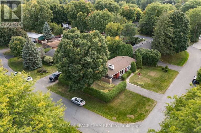 29135223/30-ellery-crescent/lynwood-village/ottawa/ontario/K2H6M6_49