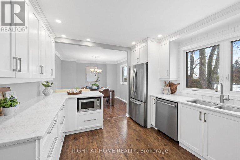 29240134/9-aurora-crescent/manordale/ottawa/ontario/K2G0Z6_16