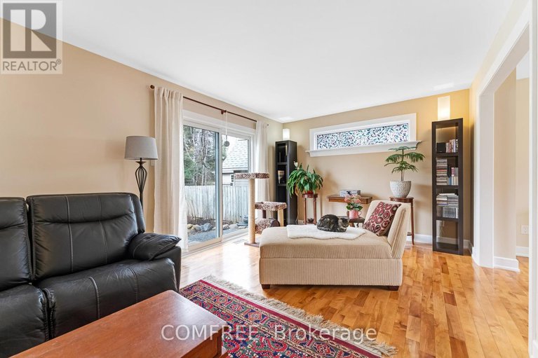 28211943/145-general-avenue/carlington/ottawa/ontario/K1Z7W9_12