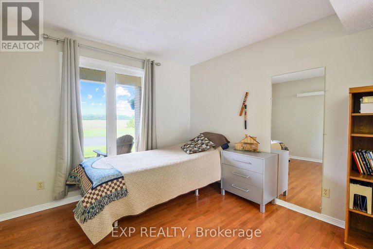 28878898/1376-macdonald-road/russell-twp/russell/ontario/K4R0K1_15