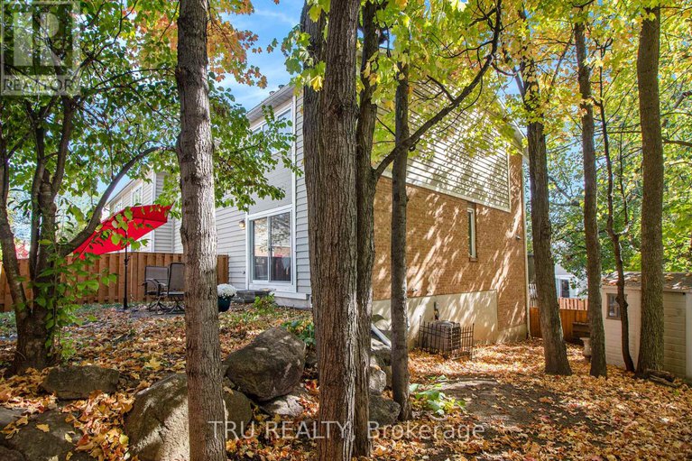 28954412/1132-chimney-hill-way/beacon-hill-south/ottawa/ontario/K1J8Z6_33
