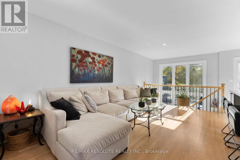 28939991/90-porter-street/stittsville-south/ottawa/ontario/K2S2L8_16