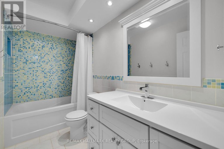 28637166/610-steller-street/fallingbrookpineridge/ottawa/ontario/K4A1N1_37