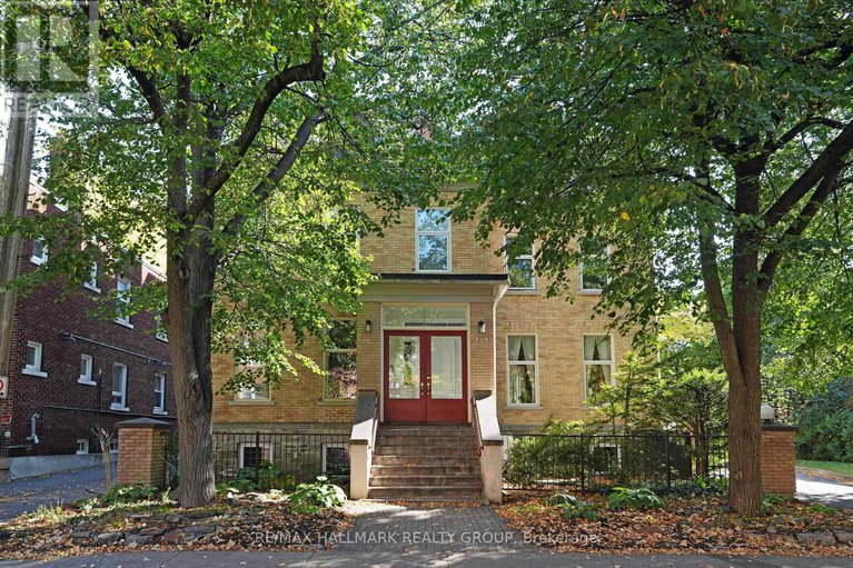 28961457/5-274-daly-avenue/sandy-hill/ottawa/ontario/K1N6G5_2