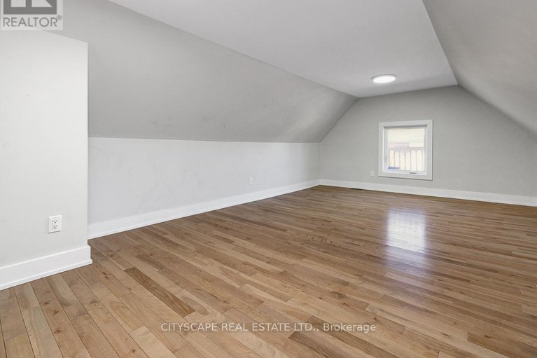 28125570/68-prince-albert-street/overbrookcastle-heights/ottawa/ontario/K1K2A1_32