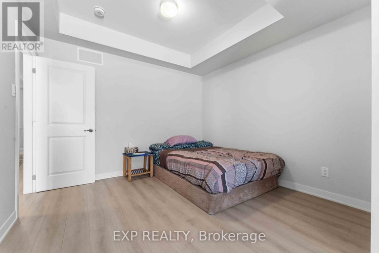 29443713/116-parnian-private/half-moon-bay/ottawa/ontario/K2J4H7_47