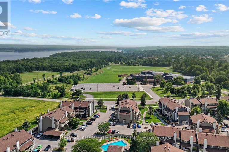 28622450/69a-750-st-andre-drive/hiawatha-parkconvent-glen/ottawa/ontario/K1C4S2_31