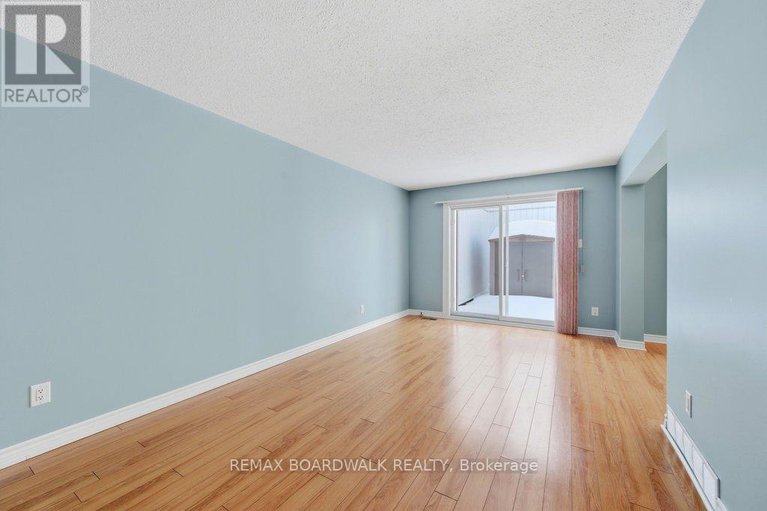 29425117/65-837-eastvale-drive/beaconwood/ottawa/ontario/K1J7T5_18