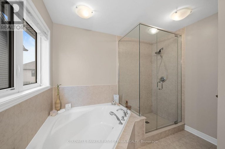 29585353/220-dave-smith-crescent/riverside-southgloucester-glen/ottawa/ontario/K4M0B7_25