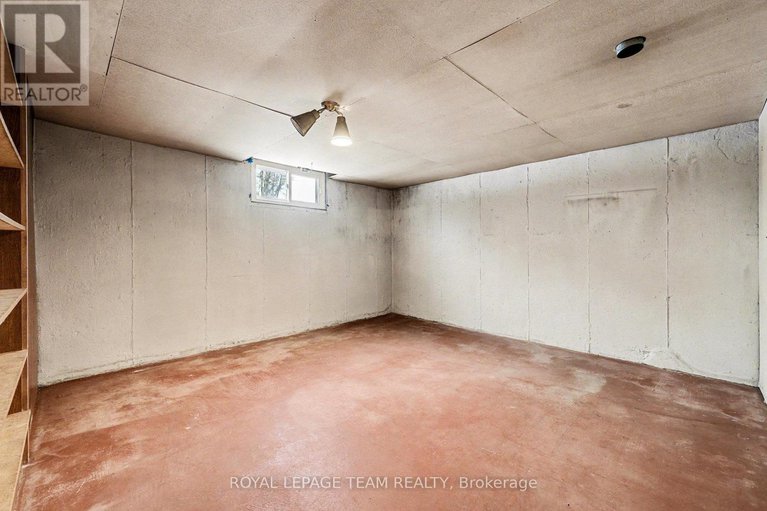 29192520/733-halstead-street/elmvale-acres/ottawa/ontario/K1G1M5_18