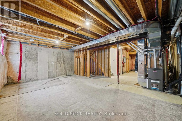 29305275/407-white-arctic-avenue/half-moon-bay/ottawa/ontario/K2J5W5_26