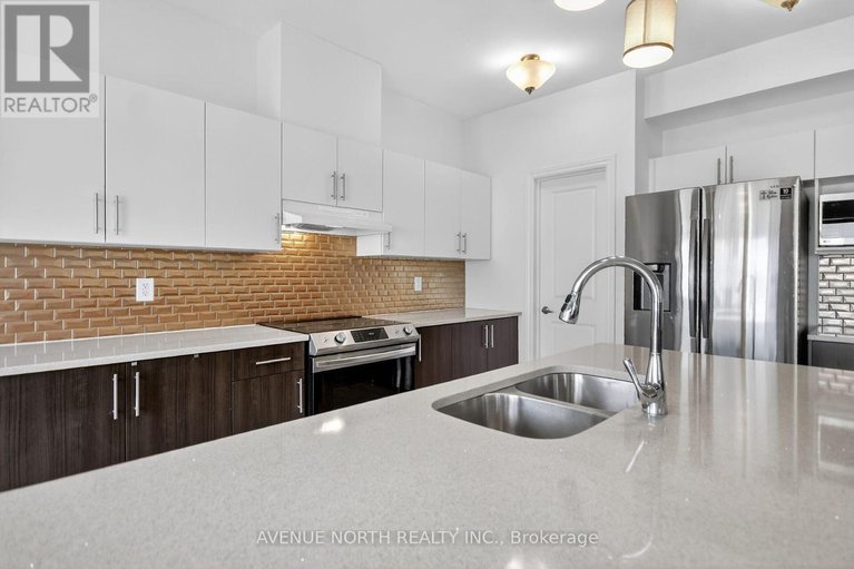 29566863/110-dun-skipper-drive/blossom-parkkemp-parkfindlay-creek/ottawa/ontario/K1X0G1_11