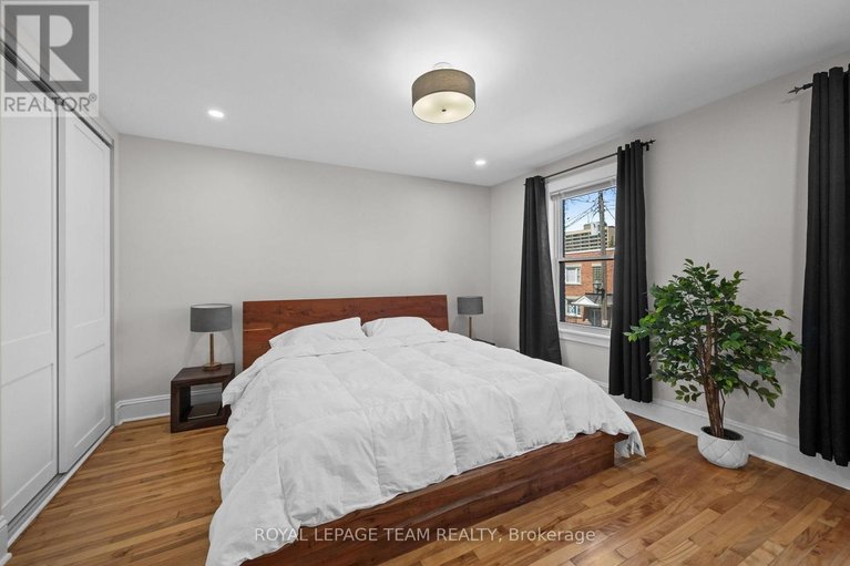 29642086/148-bruyere-street/lower-townbyward-market/ottawa/ontario/K1N5E1_28