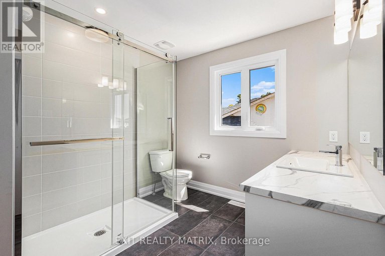 28728484/1355-fribourg-street/embrun/russell/ontario/K0A1W0_12