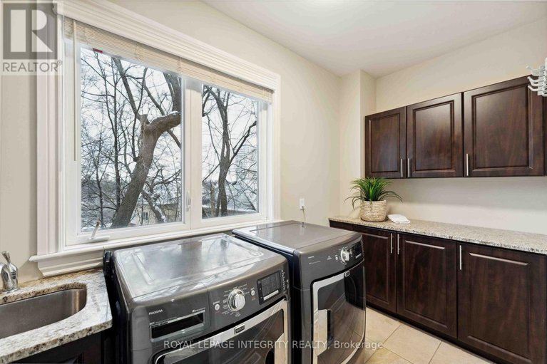 28616420/612-besserer-street/sandy-hill/ottawa/ontario/K1N6C9_31