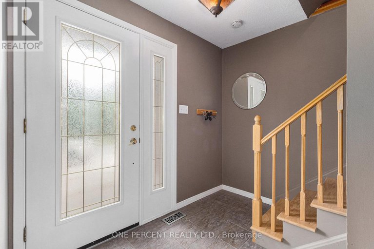 28782240/2563-egan-road/mooneys-bayriverside-park/ottawa/ontario/K1V8M9_3
