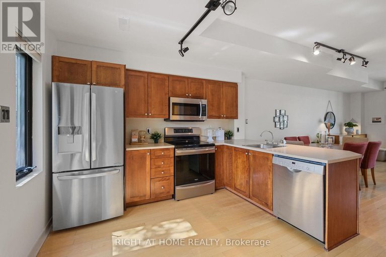 28407268/19-tuscan-private/west-centre-town/ottawa/ontario/K1R1C6_7