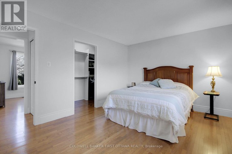 28129909/2313-edward-kidd-crescent/north-gower/ottawa/ontario/K0A2T0_10